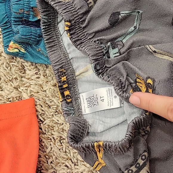 Lot of boy's pajamas - Picture 4 of 5